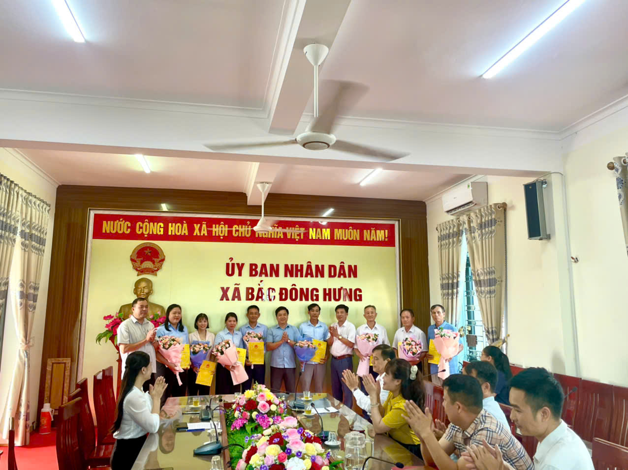 Xã Bắc Đông Hưng tổ chức các HN công bố Quyết định chỉ định Trưởng thôn lâm thời và thành lập Ban Công tác Mặt trận thôn sau sắp xếp, nhiệm kỳ 2025 - 2030