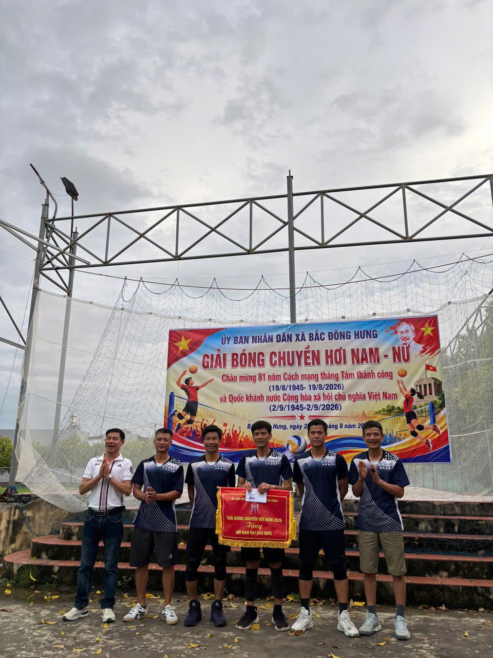 Sôi nổi các trận thi đấu trong giải bóng chuyền hơi nam, bóng chuyền hơi nữ xã Bắc Đông Hưng năm 2026