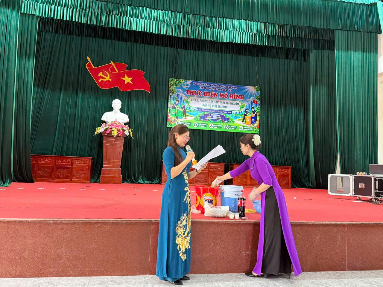 SÔI NỔI CÁC HOẠT ĐỘNG RA MẮT CHI HỘI PHỤ NỮ VÀ NHÂN RỘNG MÔ HÌNH "PHÂN LOẠI RÁC THẢI TẠI NGUỒN" TẠI XÃ BẮC ĐÔNG HƯNG
