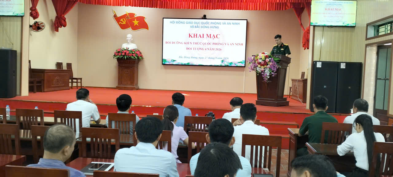 Khai mạc lớp bồi dưỡng kiến thức Quốc phòng và an ninh đối tượng 4 năm 2026