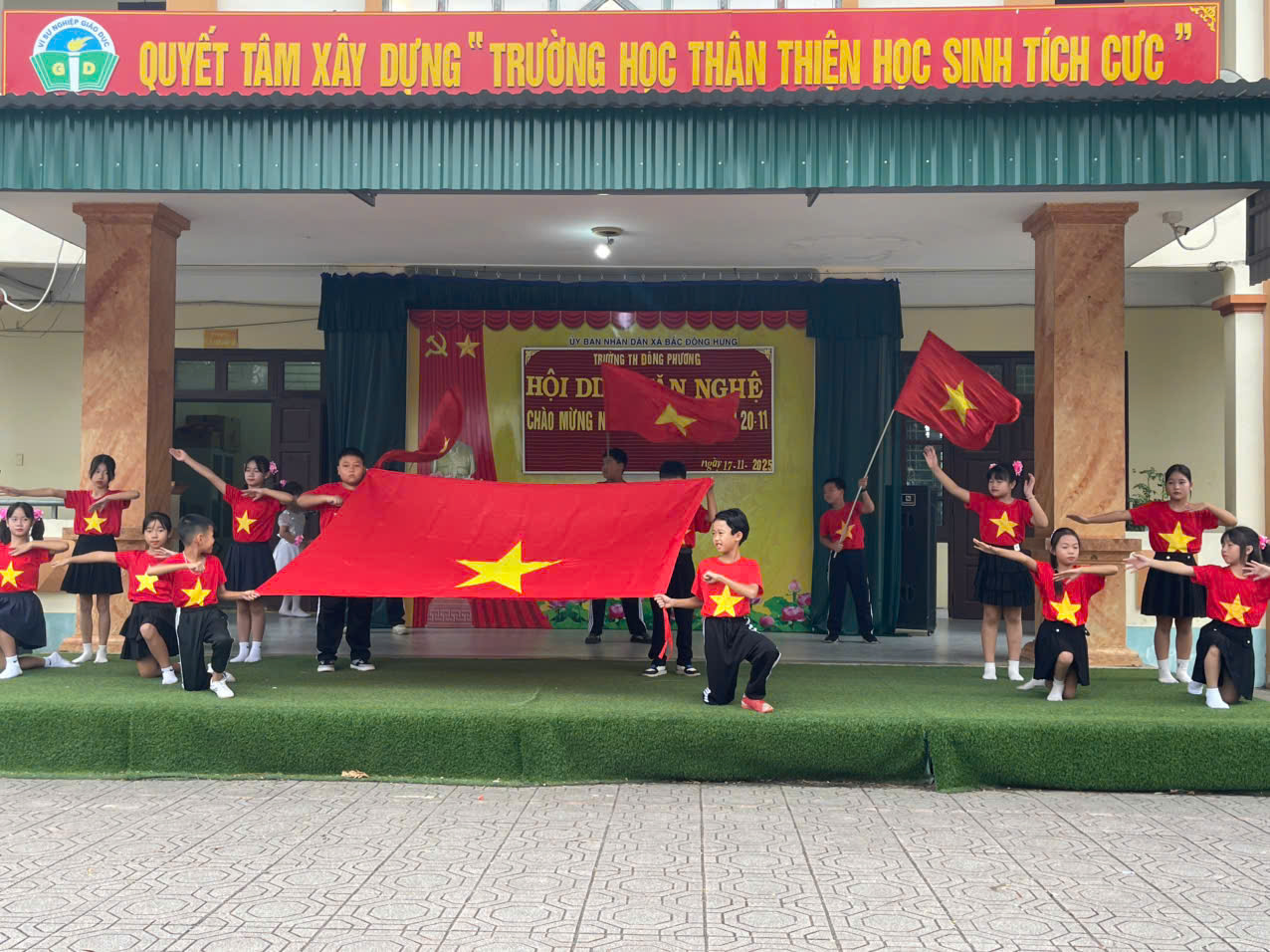 HỘI DIỄN VĂN NGHỆ CHÀO MỪNG 20/11/2025 TẠI TRƯỜNG TIỂU HỌC ĐÔNG PHƯƠNG