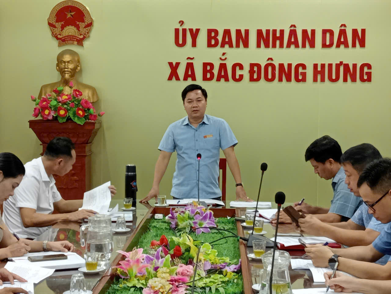 UBND xã họp rà soát, đánh giá kết quả thực hiện các tiêu chí xây dựng Nông thôn mới, Nông thôn mới nâng cao trên địa bàn.