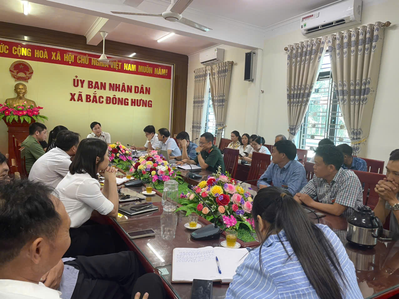 UBND xã Bắc Đông Hưng tổ chức HN đánh giá kết quả thực hiện NV tháng 5, triển khai NV trọng tâm tháng 6 năm 2026