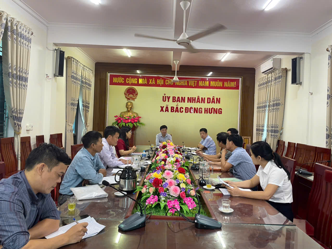 Xã Bắc Đông Hưng tổ chức hội nghị thống nhất kết quả rà soát hỗ trợ nhà ở cho hộ nghèo, hộ cận nghèo trên địa bàn